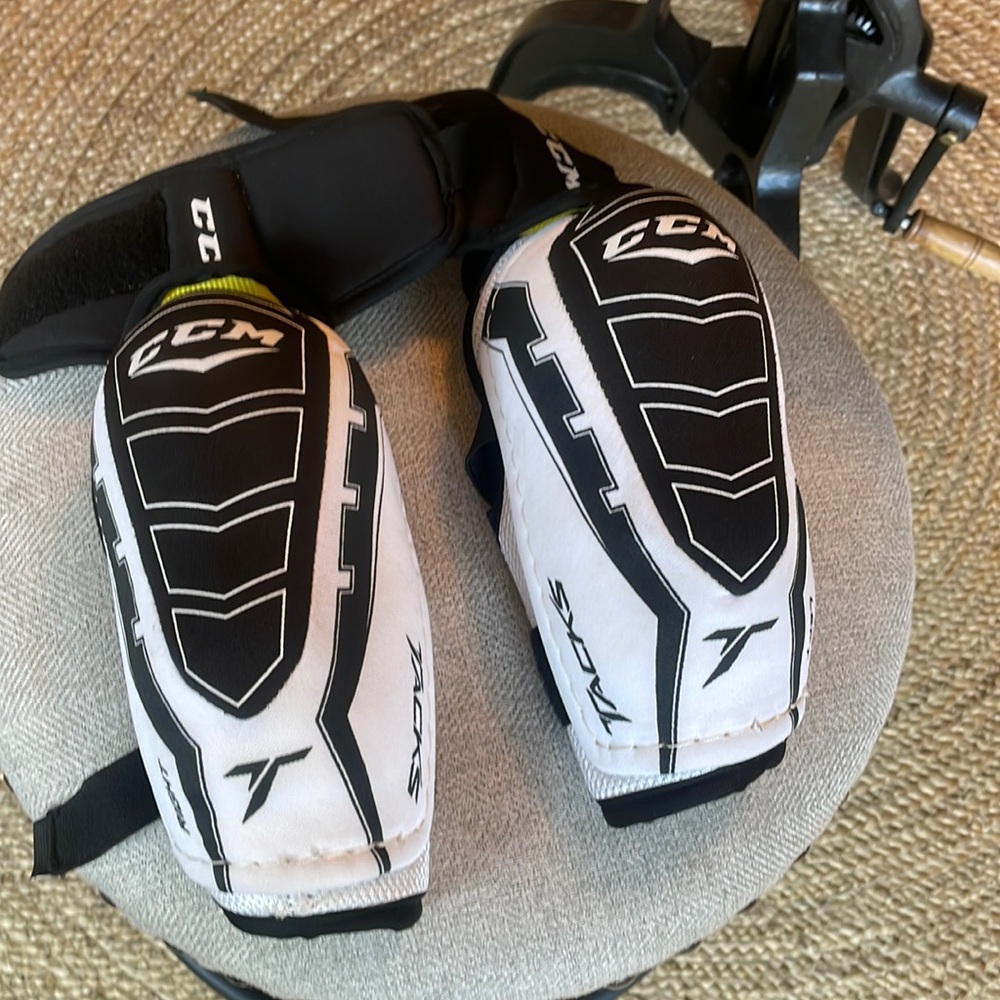 {CCM} elbow pads SR large